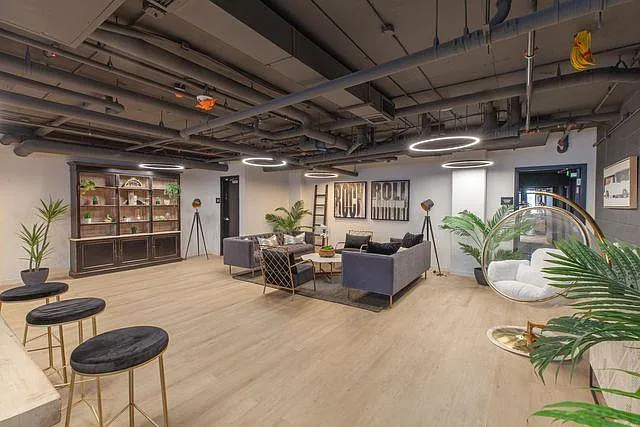 The Arden — Photo 19