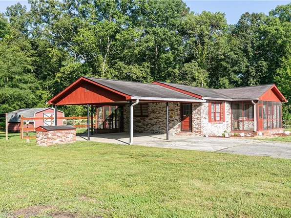 8203 Blacks Bluff Rd SW, Cave Spring, GA 30124