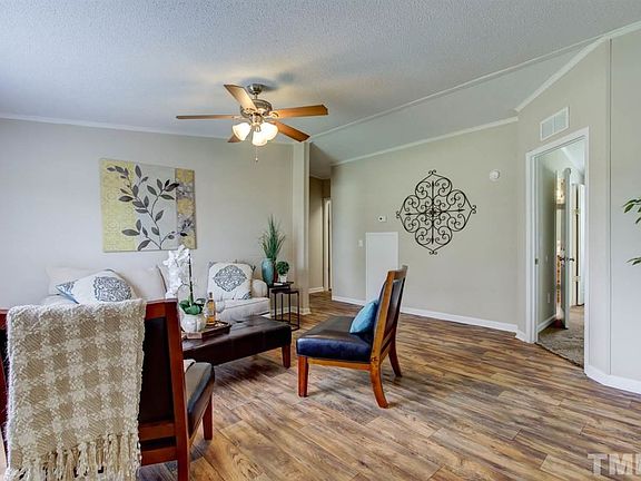 3rd image of 48 Marlin Ln