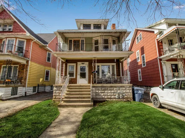 26 Roanoke Pkwy, Buffalo, NY 14210