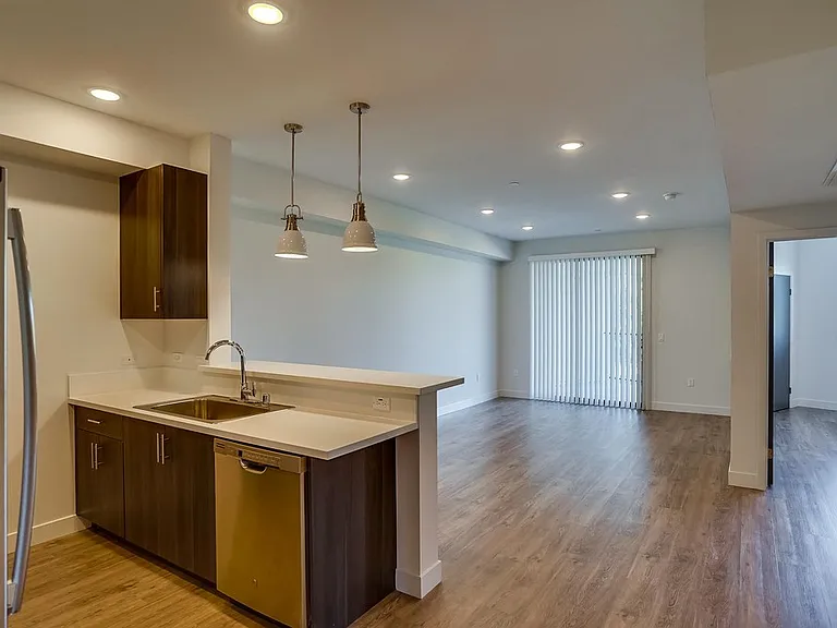 6015 Woodman Ave #206 — Photo 5