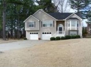 4525 Rushing Wind Ct, Powder Springs, GA 30127