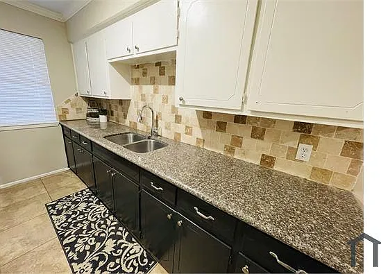 313 S Carroll St — Photo 5