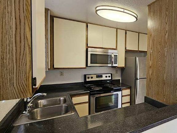 4th image of 11305 Avenida De Los Lobos APT D