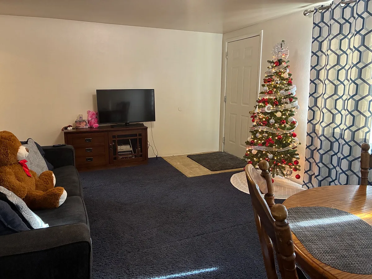 Unit Photo - 202 W Lorene Ln #A-B