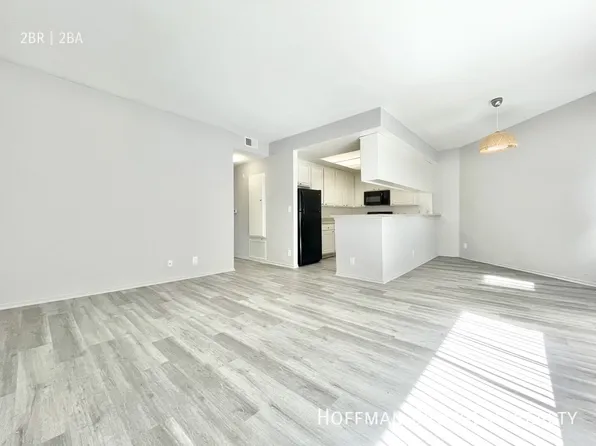 11223 Richland Ave #302, Los Angeles, CA 90064