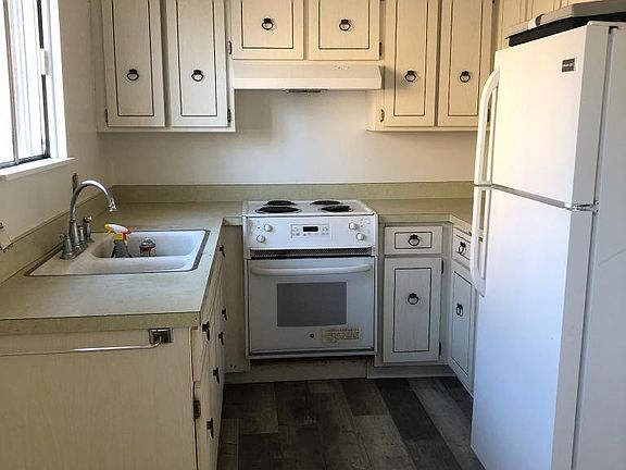 2nd image of 4749 W 101st St APT 107