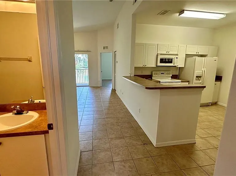 4299 Bellasol Cir #2621 — Photo 10