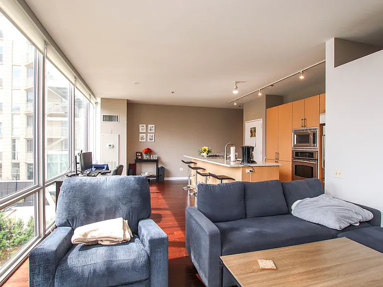 653 N Kingsbury St #806 — Photo 13