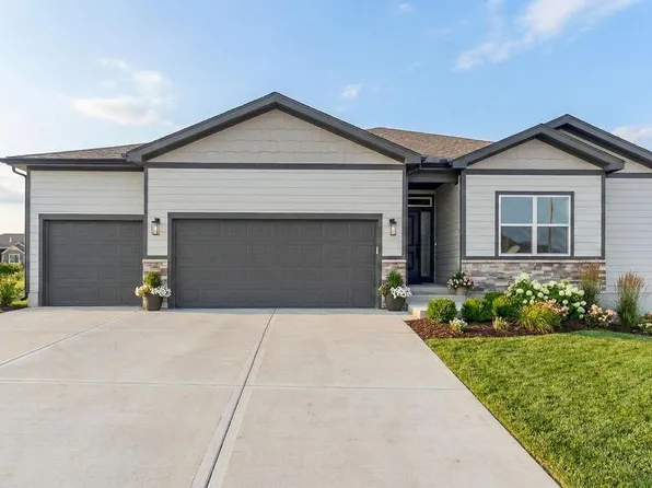 16767 S Hall St, Olathe, KS 66062