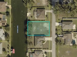 416 SE 13th Pl, Cape Coral, FL 33990