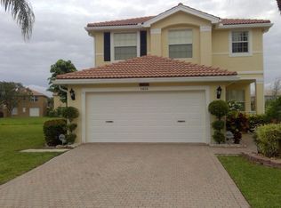 5400 Eastbay Dr, Greenacres, FL 33463