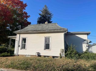 514 S C St, Oskaloosa, IA 52577