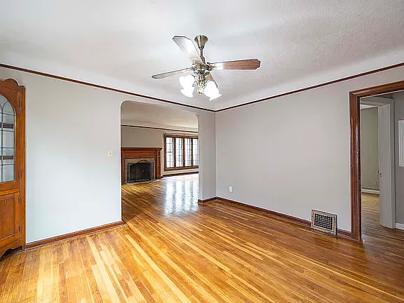 3567 Gridley Rd #UP — Photo 14