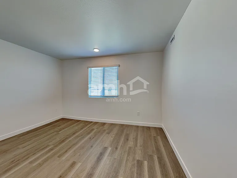 12523 W Flynn Ln — Photo 23