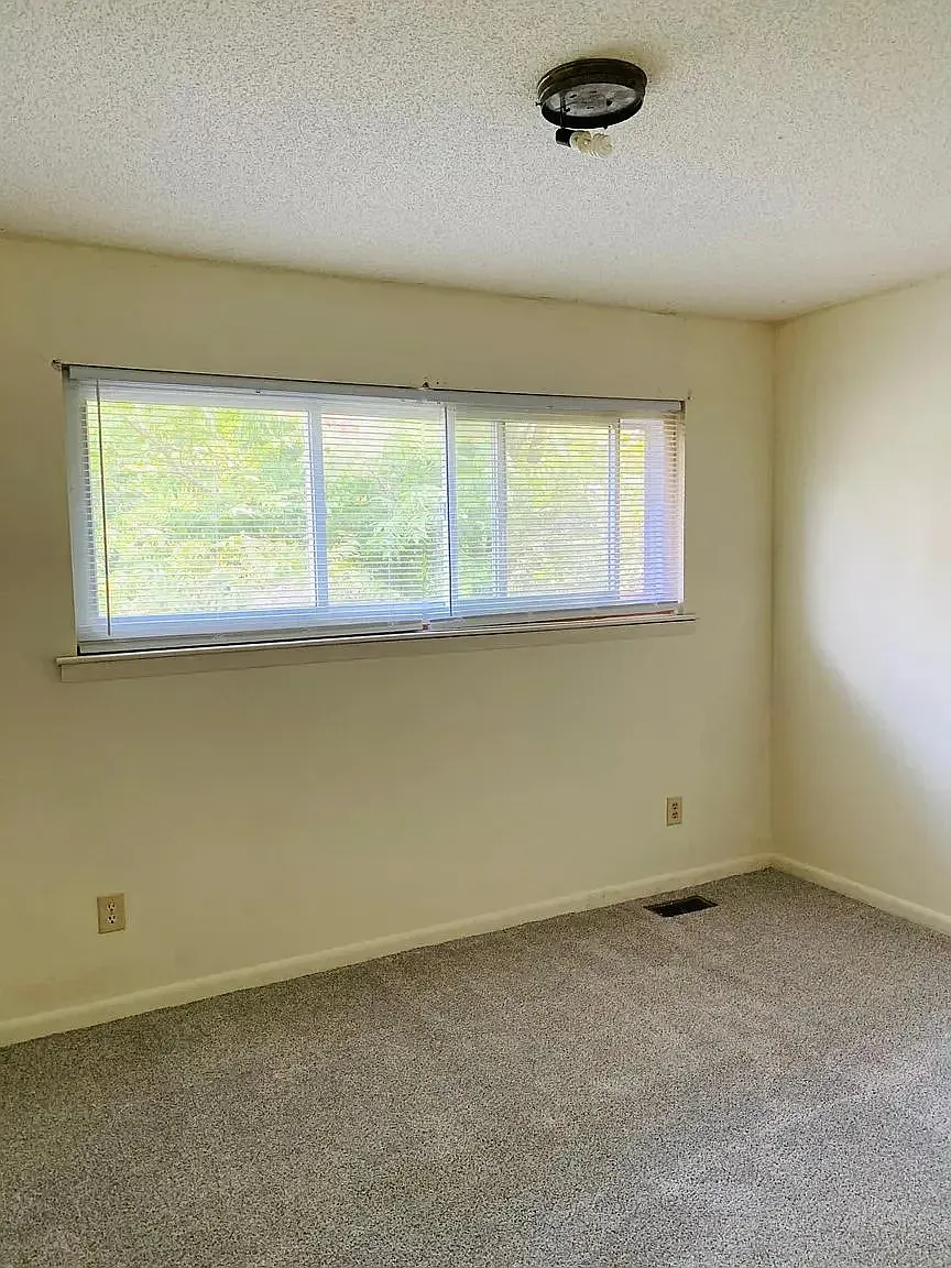 2 bed, 2.5 bath, 1248 sqft, $1,190 — Photo 3