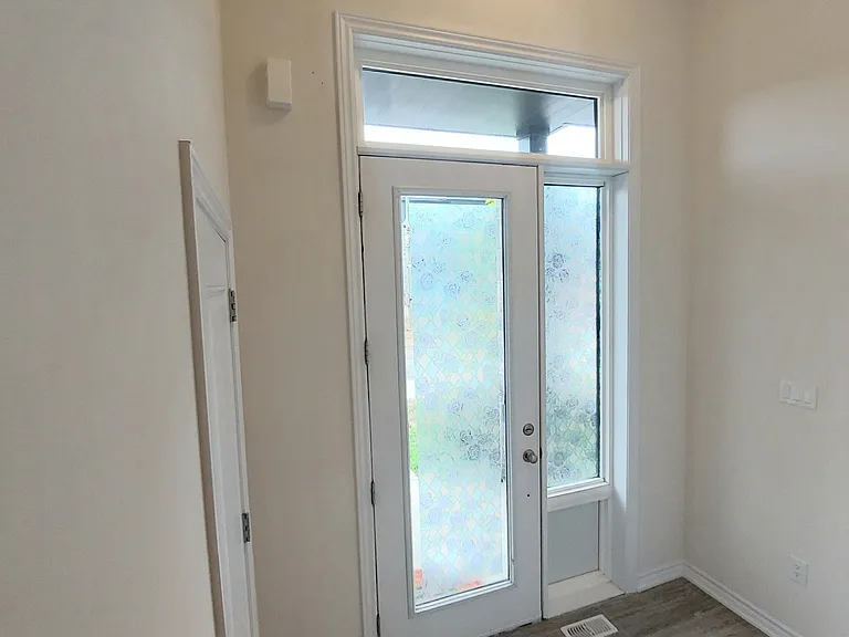 92 Berkely St #UPPER — Photo 5