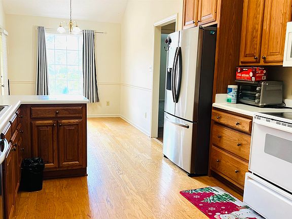 4th image of 8291 Floral Springs Dr