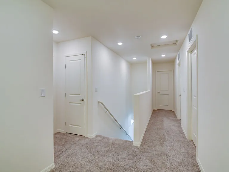 1705 Cowboy Path Ave — Photo 8