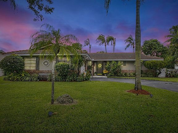 3rd image of 11261 NW 41st Court