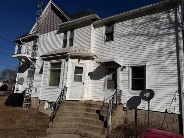 301 N Main STREET, Reeseville, WI 53579