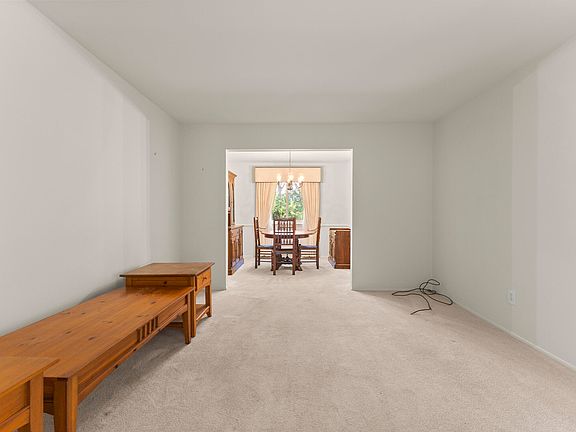 4th image of 14319 Auburndale St