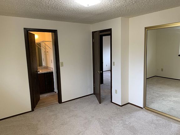 4th image of 20729 5th Ave W