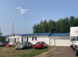 640 10th St SW, Braham, MN 55006