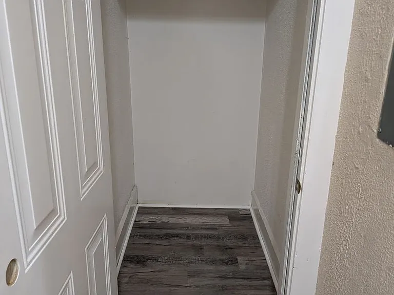 110 Blymyer Ave — Photo 5
