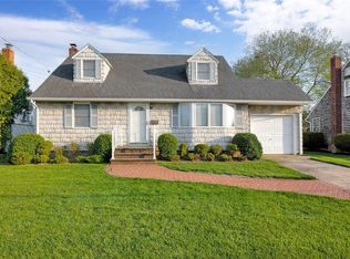 144 Willard Ave, Farmingdale, NY 11735