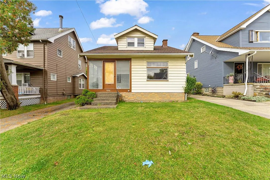 5246 Joseph St photo 1