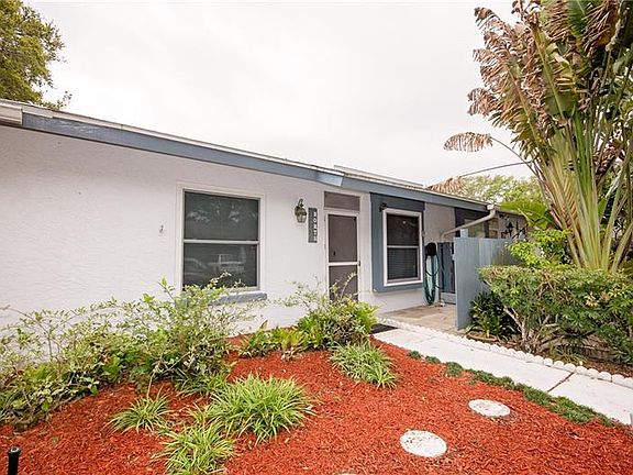 2nd image of 7340 Parkside Villas Dr N