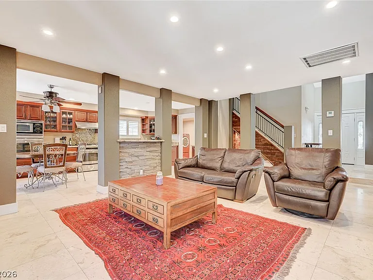 3880 Leisure Ln — Photo 5