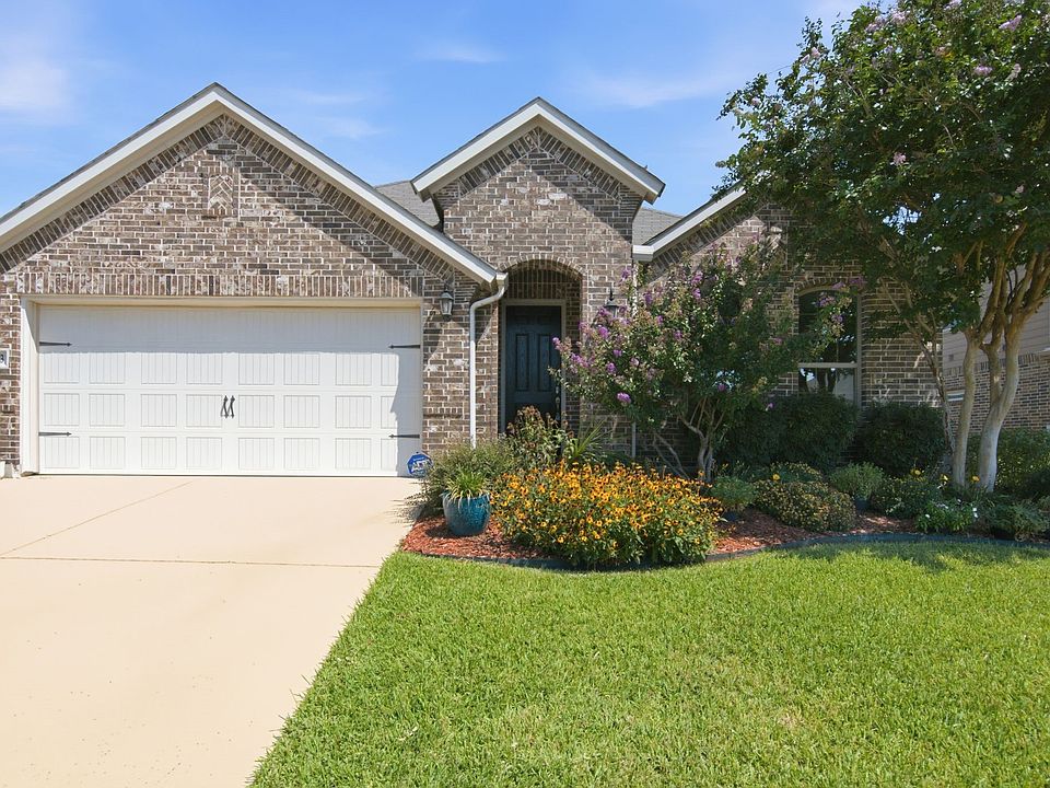 1st image of 3013 Sangria Ln