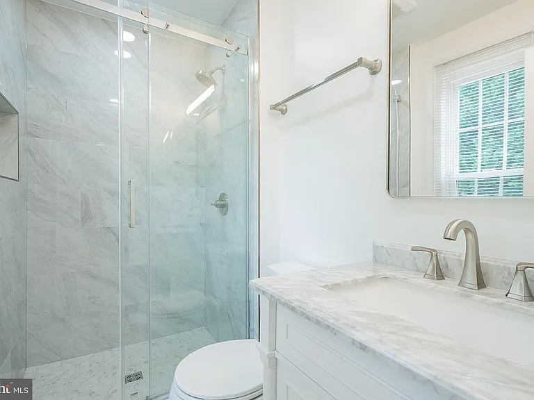 5844 Banning Pl — Photo 28