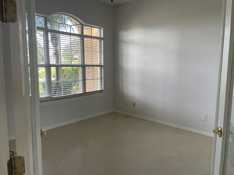 4481 Begonia Ct — Photo 26
