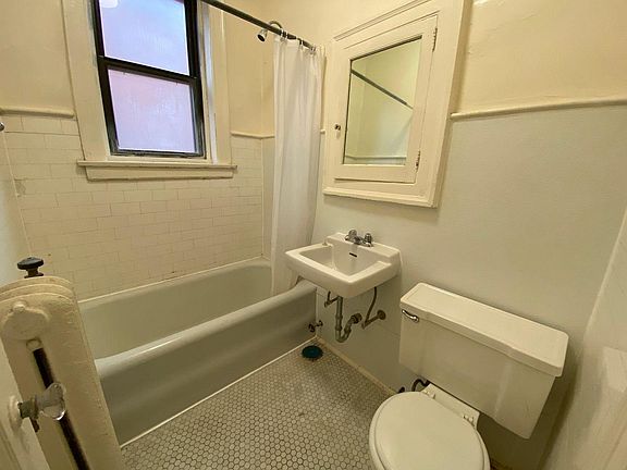 5th image of 420.5 W Wrightwood Ave #727