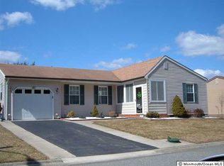 11 Norwich Dr, Manchester Township, NJ 08759