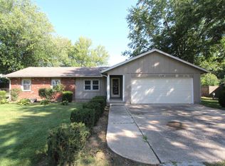 11417 W Paradise Rd, Monticello, IN 47960