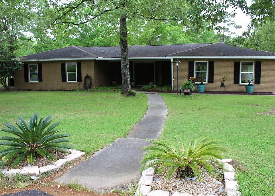 1st image of 292 Woodlake Dr