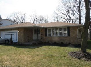 7240 Lakeview Dr, Parma, OH 44129