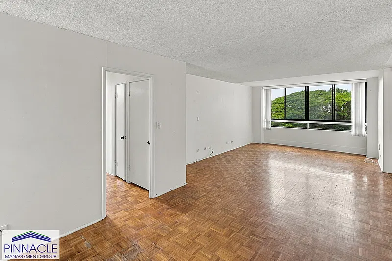 2 bed, 2.0 bath, 1342 sqft, $2,600 — Photo 3