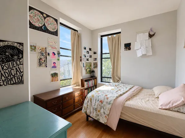 1082 Madison Street image 1 of 10