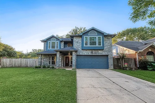 2122 Courtshire Ln Photo 1