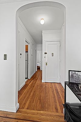 2nd image of 448 E 88th St APT 4A