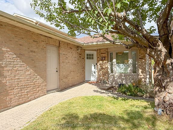 3rd image of 37 Angus Dr