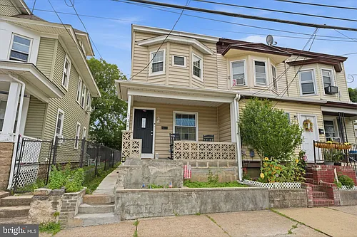 214 Washington St Photo 1