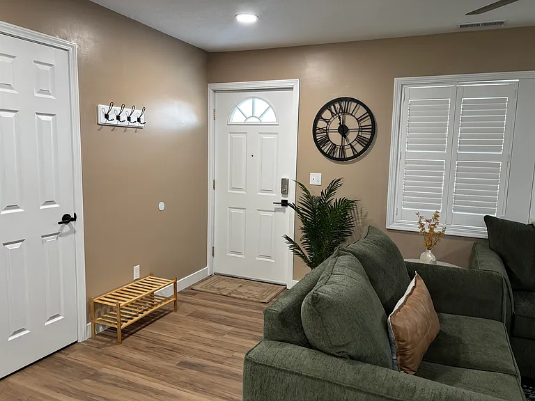 601 N Bradner Ave — Photo 1