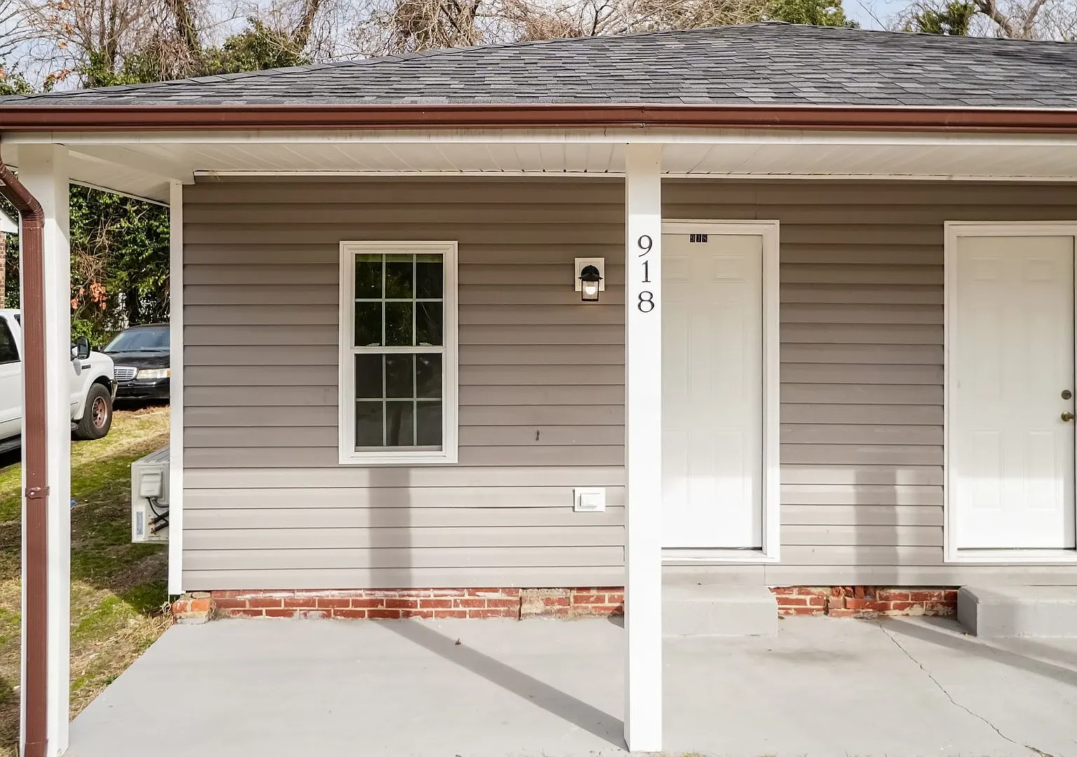 Completely Remodeled One Bedroom Home! — Photo 4