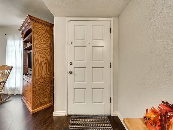 4th image of 5037 Pemberton Ln